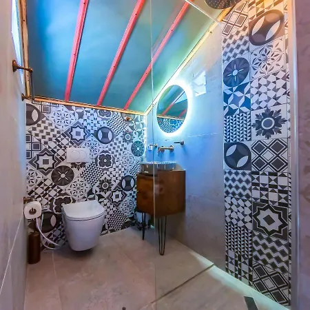 Oda's 3* Sarandë